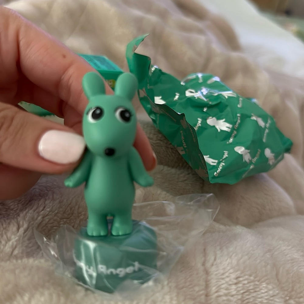 Sonny angel green Robby